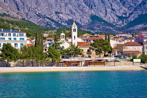 Jeftini apartmani Baška Voda