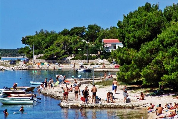 Privatni smještaj Pag - Košljun